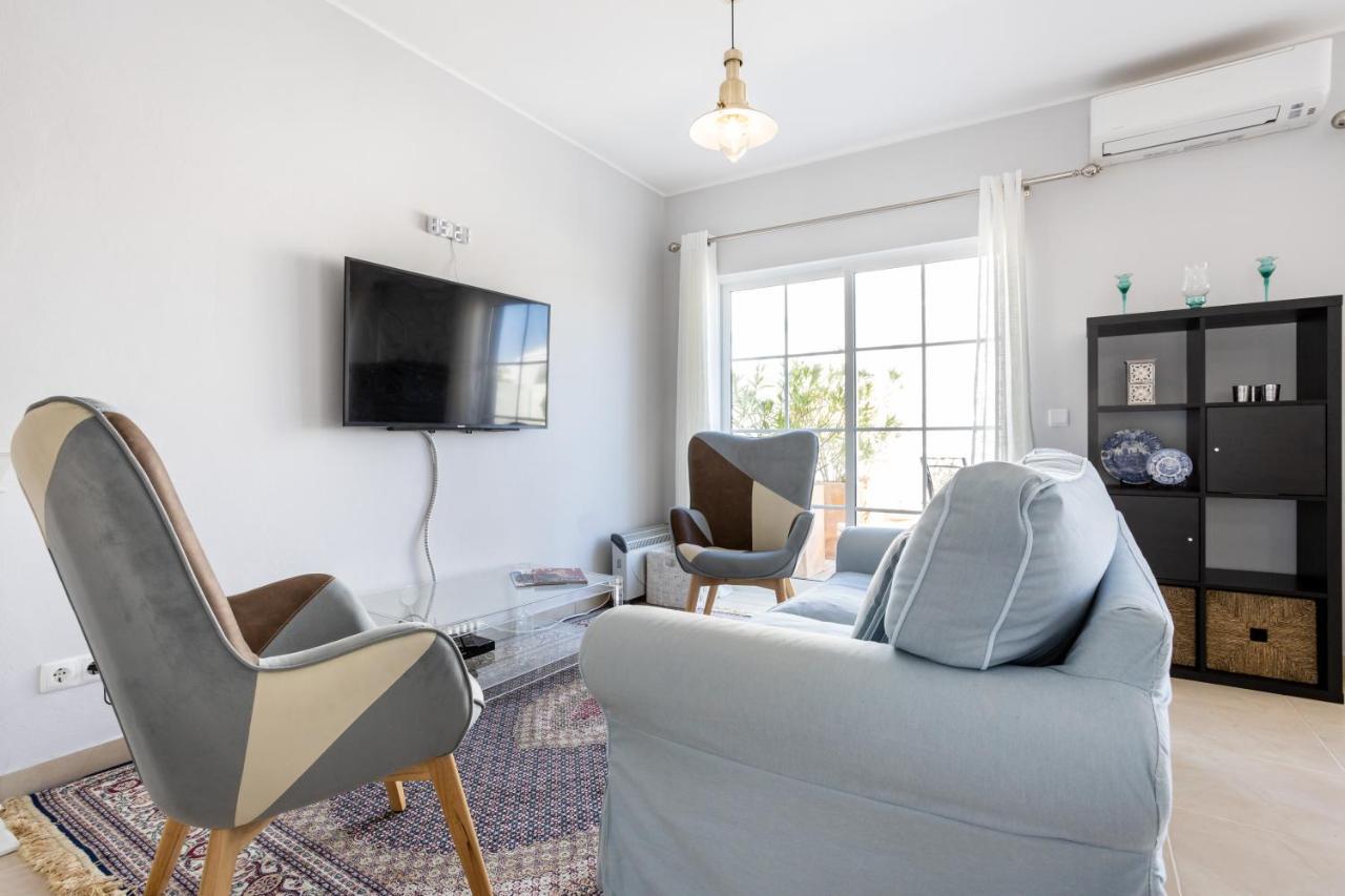 Newly Renovated 2 Bedroom Townhouse - Close To Salema Beach Экстерьер фото