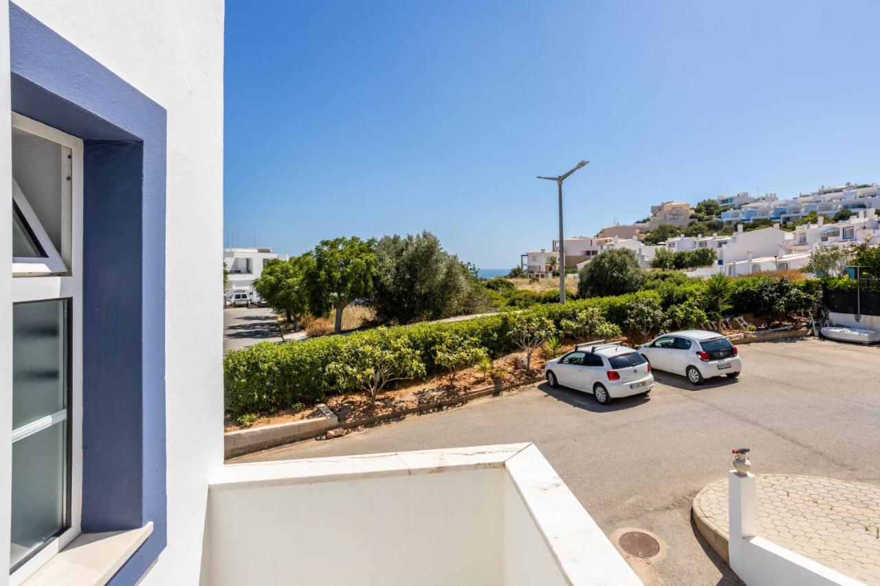 Newly Renovated 2 Bedroom Townhouse - Close To Salema Beach Экстерьер фото